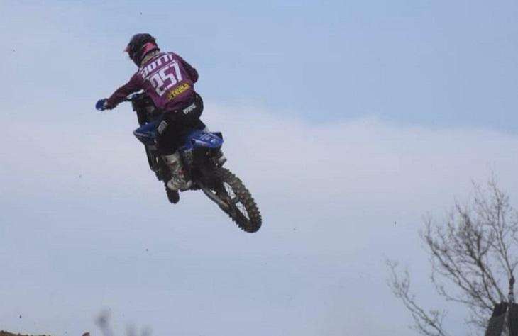 Steels Motocross: Progetto Giovani e Successi in Pista