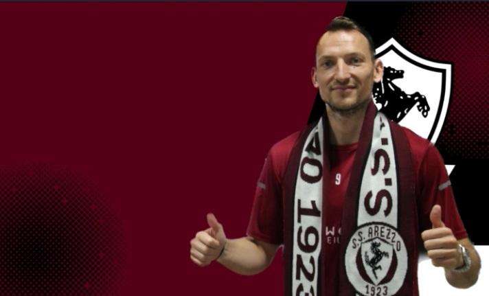 Il forte attaccante  Libor Kozák è arrivato ad Arezzo
