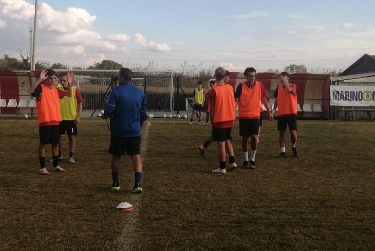 Il Tegoleto espugna lo stadio dei "Pini" e consolida la vetta