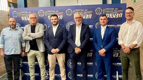 Arezzo in Festa per il Calcio Italiano: Emozioni e Memoria sul Grande Schermo