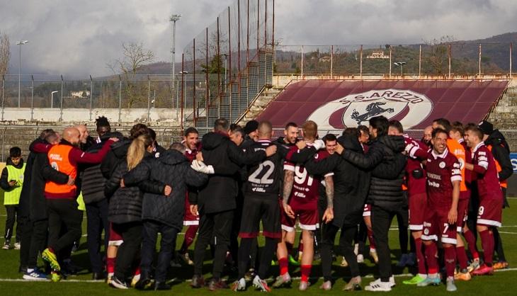 Tavernelli "Pirata" da 7,5 e una difesa di ferro: le pagelle amaranto.