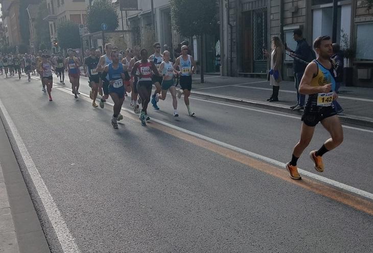 Maratonina di Arezzo da Record: 1700 al Via per la Festa del Podismo
