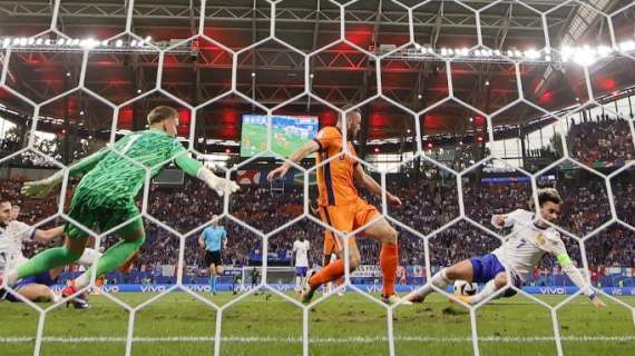 Olanda-Francia 0-0: spettacolo e pari senza reti, entrambe con un piede agli ottavi