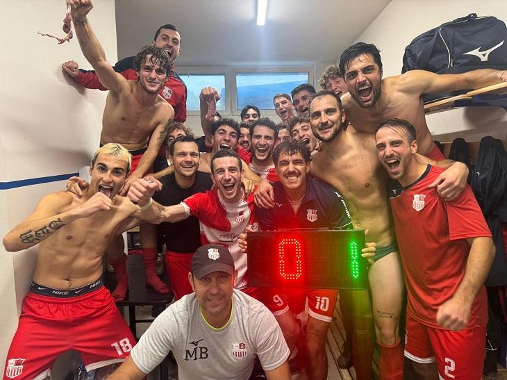  Il Tegoleto Vola con la Mente: La Partita Perfetta di Mister Bernacchia