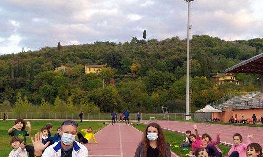 Allenamenti tra le mura di casa per i bambini dell’Alga Atletica Arezzo