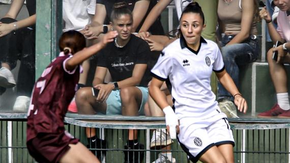 Show di Gol al 'Morgagni': Cesena batte l'Arezzo 4-2, non basta una super Razzolini