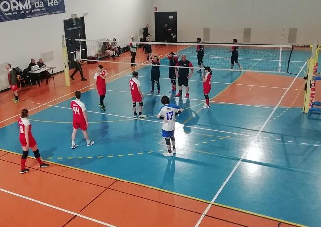 Il Volley Misto UISP Arezzo: Non Solo Sport, Ma un Modello di Aggregazione Che Raddoppia!