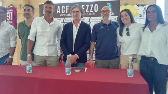 Verso la Corsia di Sinistra: L'ACF Arezzo Presenta lo Staff che Farà Sognare le Sue Calciatrici