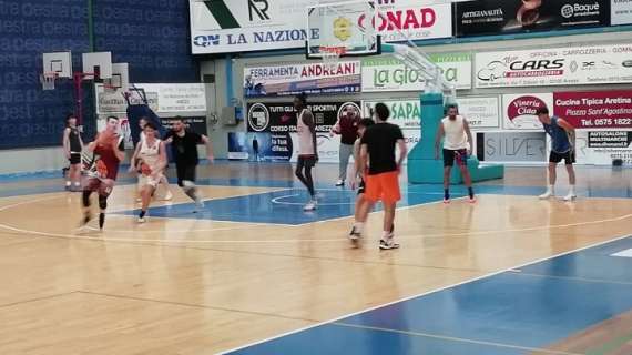 Play Off di basket : Etrusca Basket - BC Servizi Basket Arezzo 86 - 67