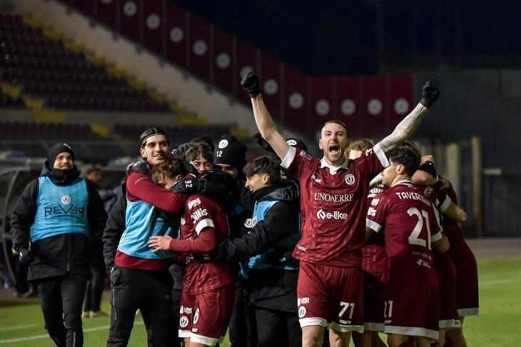 Arezzo, cinismo da capolista: basta un lampo di Renzi per la fuga.