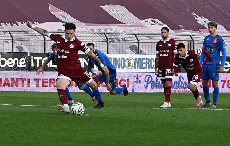 Samb-Arezzo, Febbre al "Riviera": Destini Incrociati in 90 Minuti