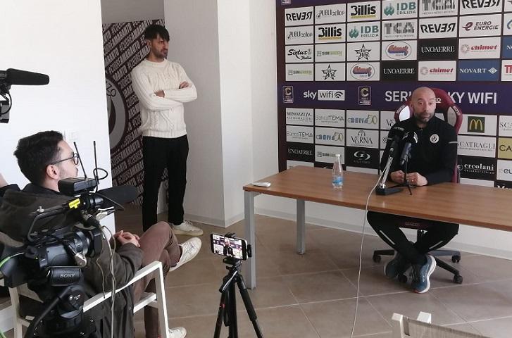 Arezzo, missione continuità: Bucchi sfida la Juve con il "modello Pesaro"