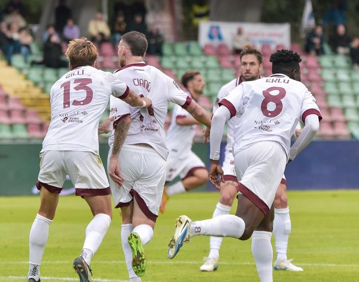 Ternana-Arezzo 1-1: Il Carattere Amaranto non Basta