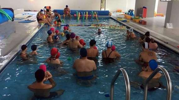 La piscina di Foiano apre la stagione del nuoto neonatale