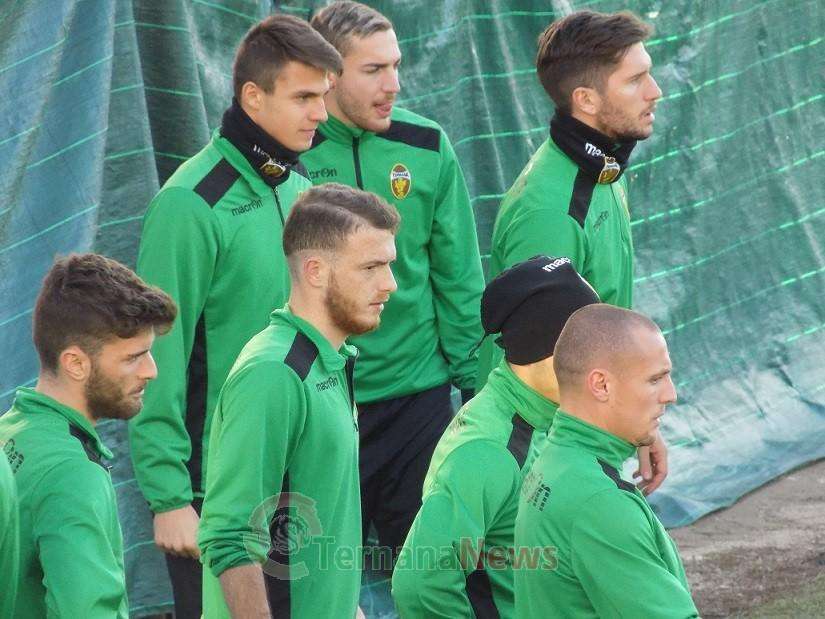 Continuano gli allenamenti a porte chiuse