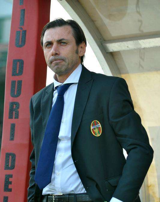 Una vittoria, sei sconfitte e ultimo posto: i numeri di Gautieri