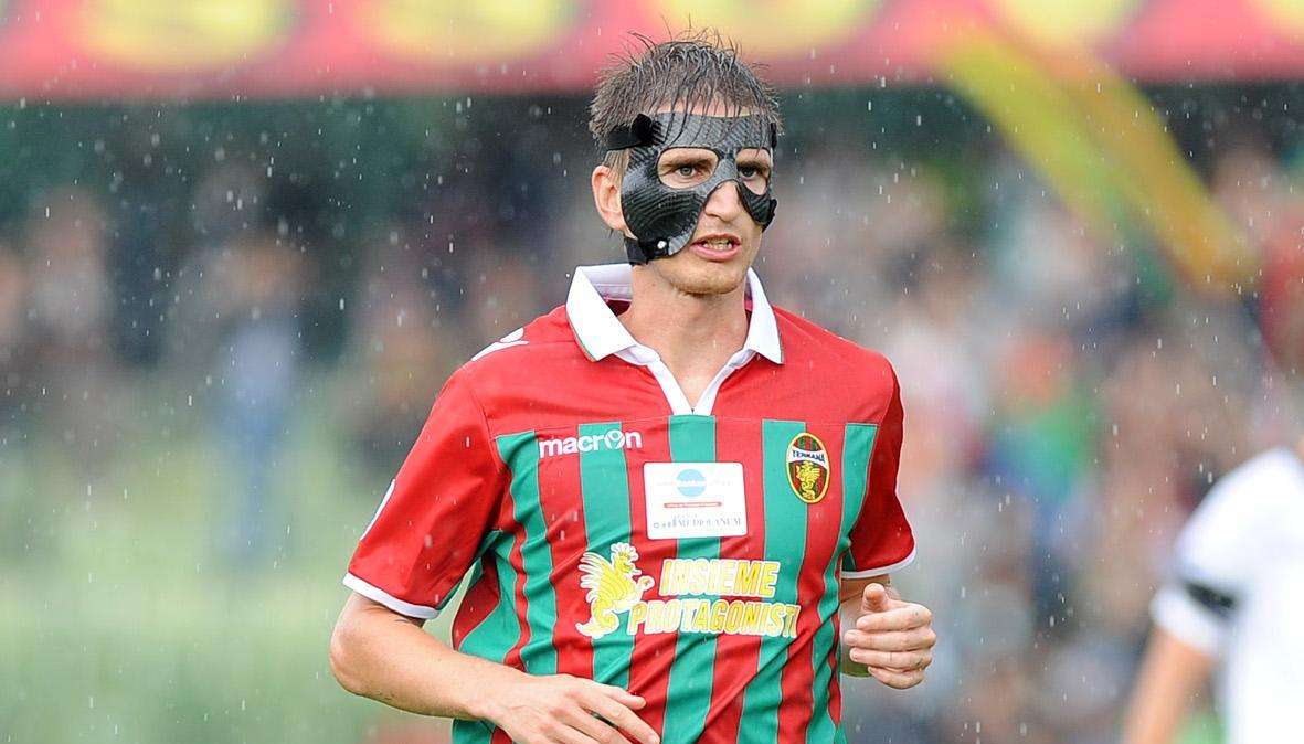 Ex Rossoverdi - Farkas dice basta con il calcio professonistico