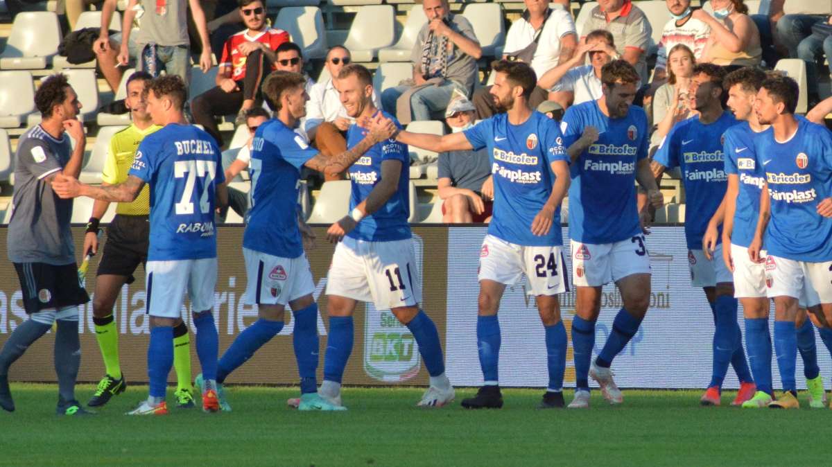 Ternana-Ascoli, Seduta al Picchio Village e domani partenza verso Terni