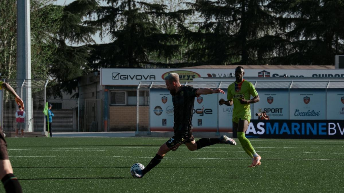 LE PAGELLE: Majer ovunque, McJannet tonico Orellana da mezz’ala, ma era fallo su Kerrigan?