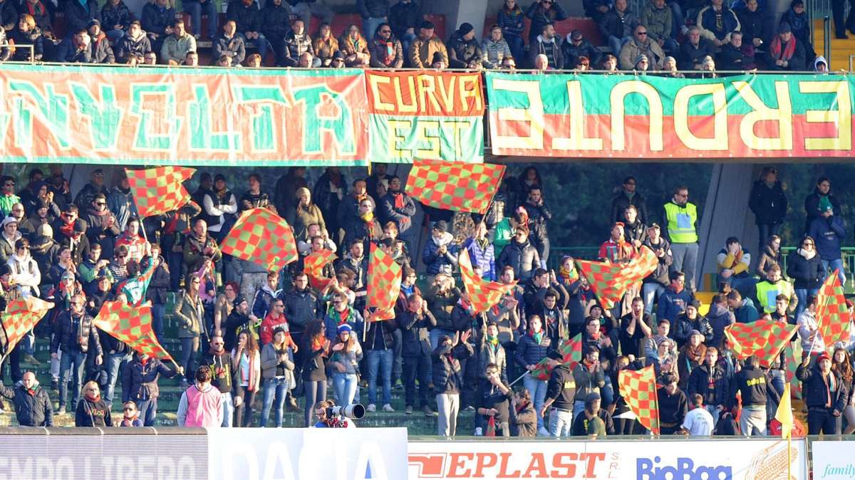 MODENA-TERNANA: INIZIATA LA PREVENDITA, ATTIVO IL "PORTA UN AMICO ALLO STADIO"