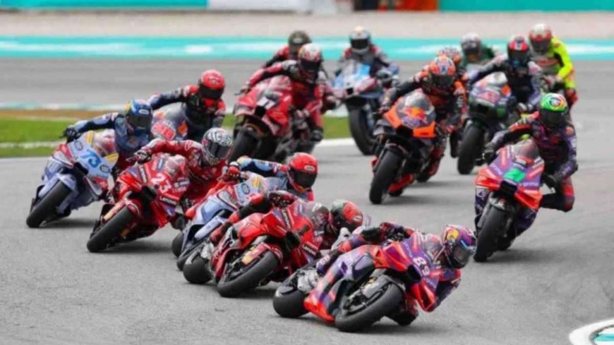 Un fase di gara di MotoGP (Ansa foto - Ternana News)