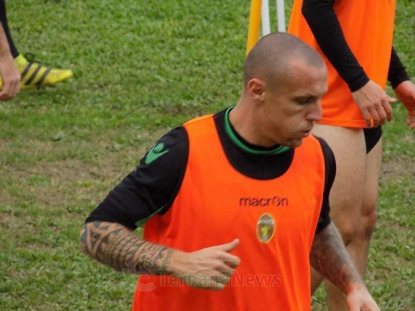 Pagelloni - Ternana, Defendi fa il suo, forse manca lo spunto