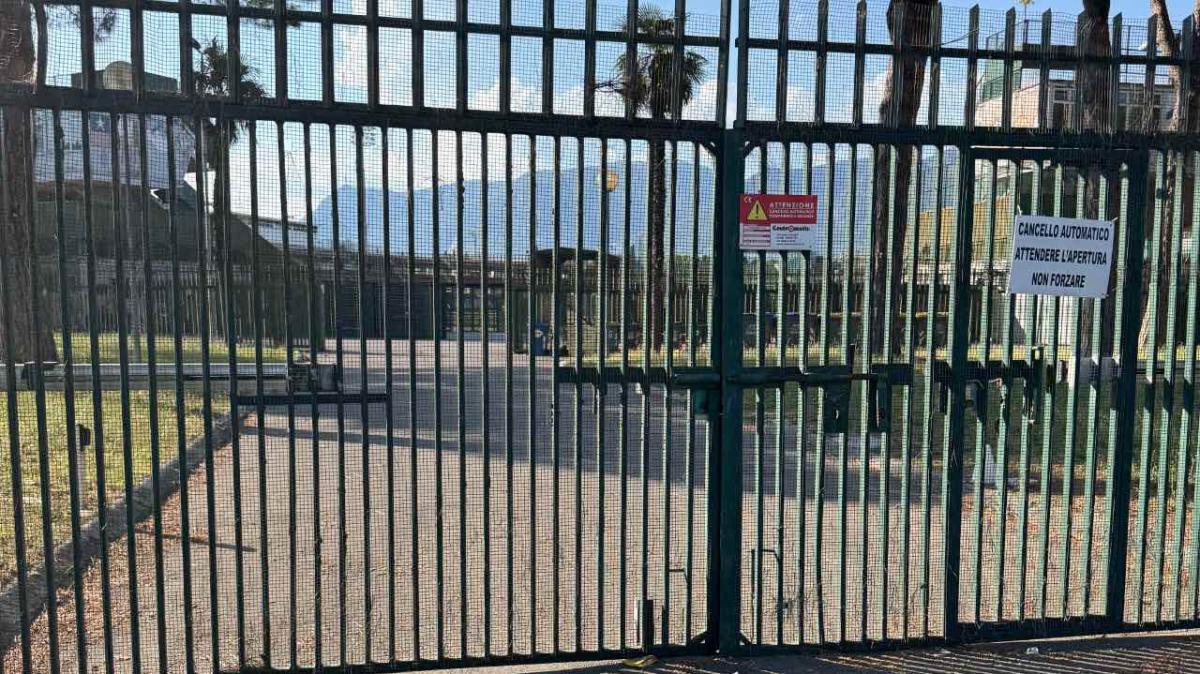 Cancello stadio Liberati