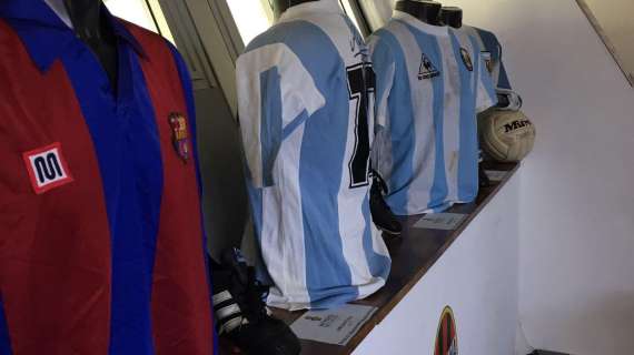 Da Pelè a Maradona: in mostra al Liberati i cimeli del “Museo del Calcio Internazionale”