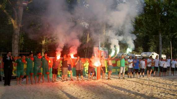 E' terminato ieri il primo torneo di beach soccer per i tifosi rossoverdi