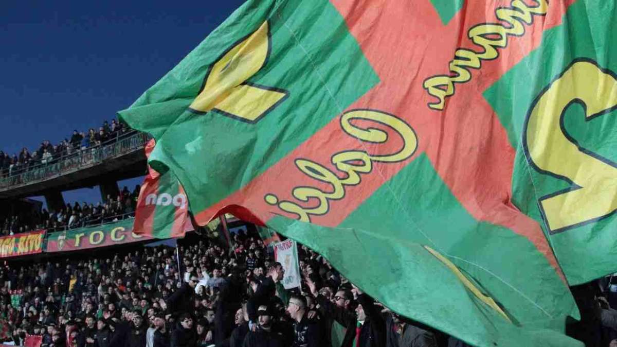 Tifosi della Ternana - Foto Alberto Mirimao