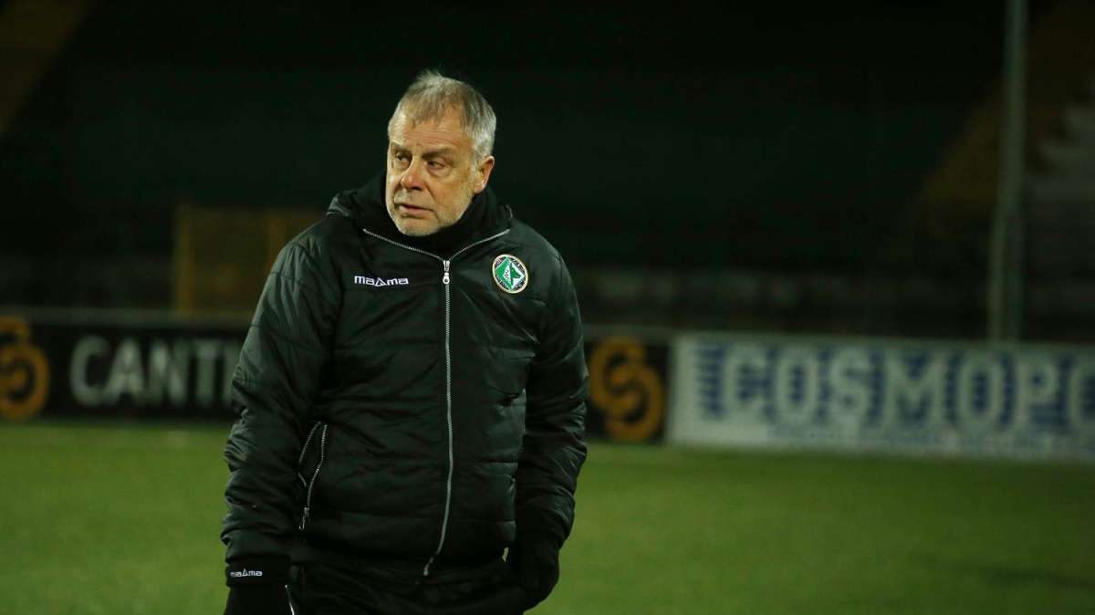 Ternana-Avellino, Piero Braglia fa la conta dei disponibili