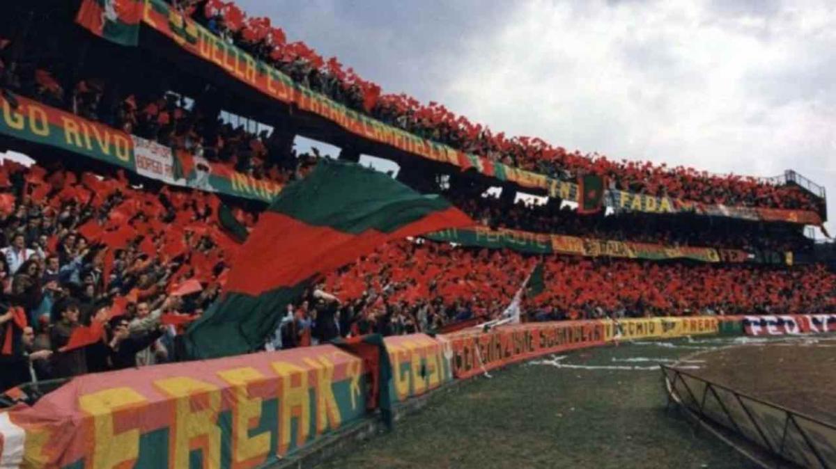 Curva Est