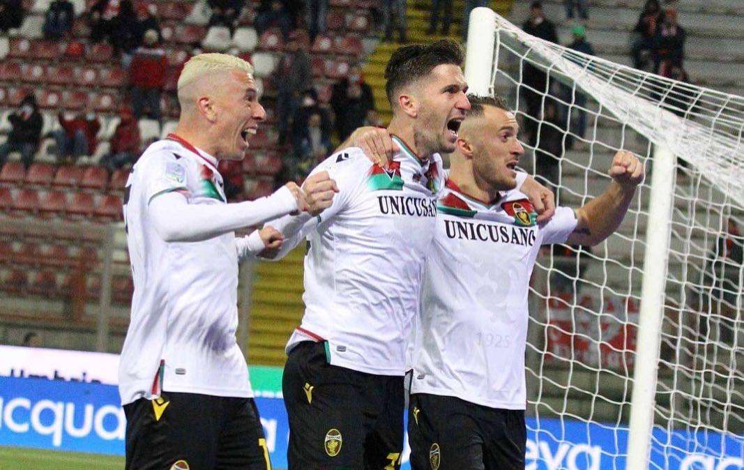 Ternana (quasi) un girone: ecco cosa funziona (e no) in attacco