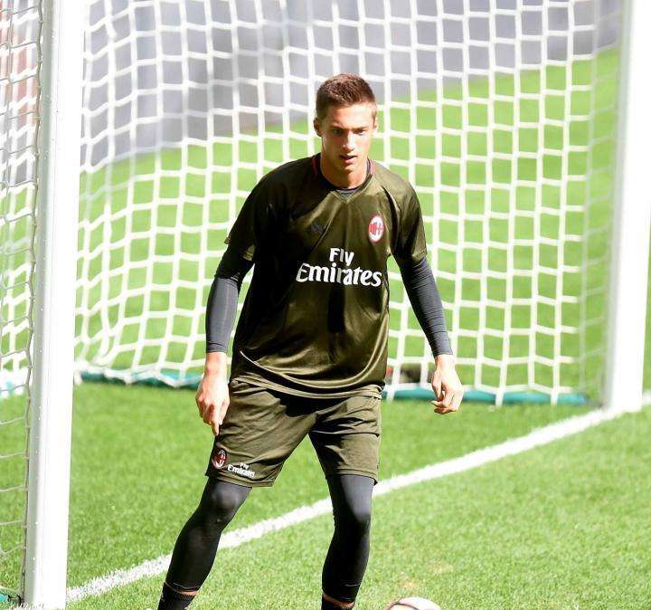 Ternana - Plizzari: "Stiamo lavorando per l'esordio in campionato"