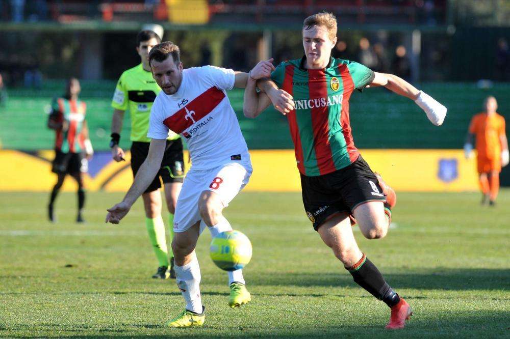 LE PAGELLE - La difesa regge, il centrocampo non gira. Bifulco: due gol mangiati, Russo il più lucido