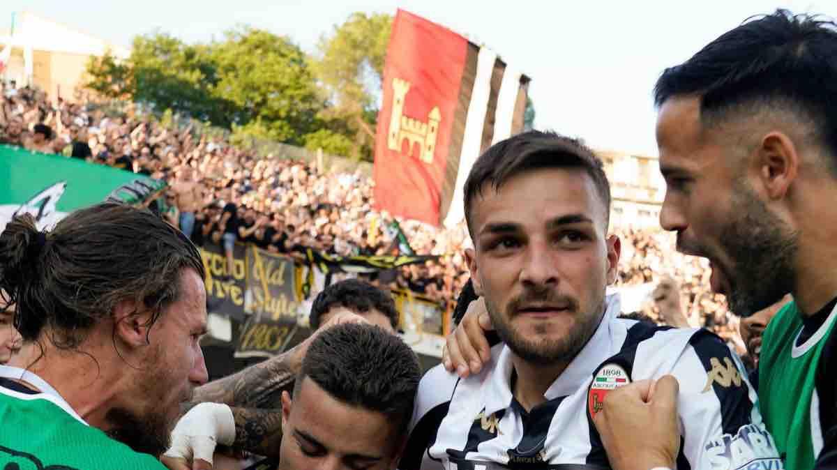 Ascoli promosso in B: festeggiano due ex rossoverdi