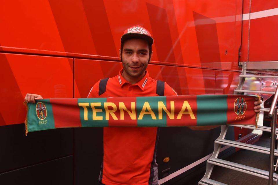 Petrucci al Mugello con la sciarpa rossoverde: gli omaggi della Ternana