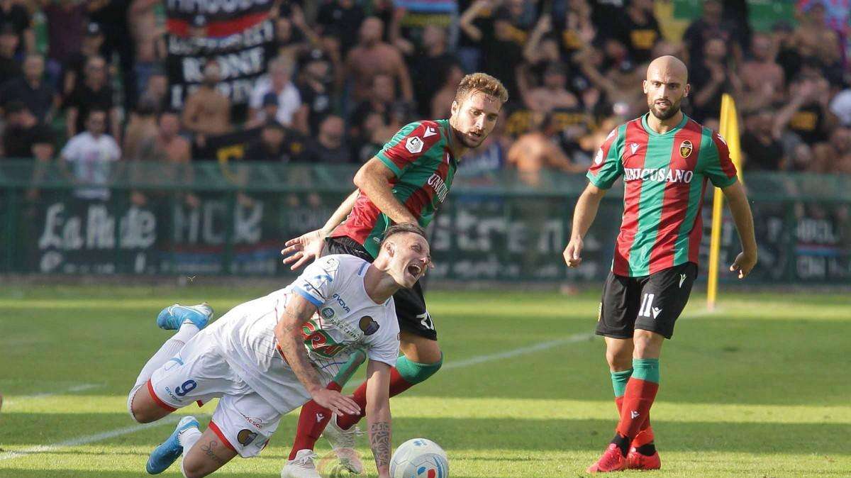 Ternana - Per Bisceglie torna a disposizione Palumbo. In dubbio Defendi