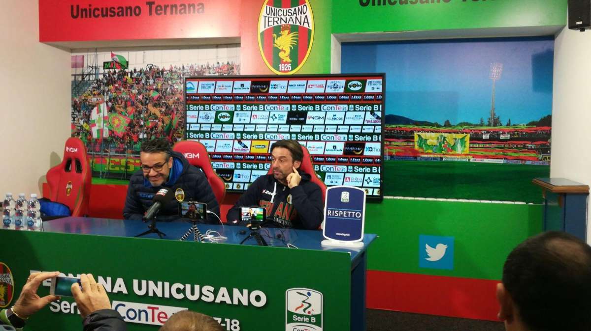Ternana - Parla Coraggio: "Basta coi complimenti, servono punti"