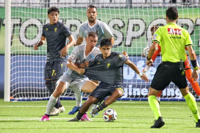 Orellana, contro il Forl&igrave; uno dei migliori in campo ( foto a. Mirimao )