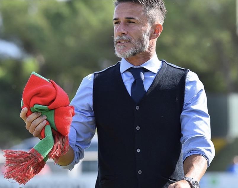 BENNY CARBONE ESTERNA LA SUA VICINANZA AI TIFOSI ROSSOVERDI