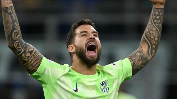 Laporta apuesta por la renovación de Iñigo Martínez tras su gran temporada en el Barça