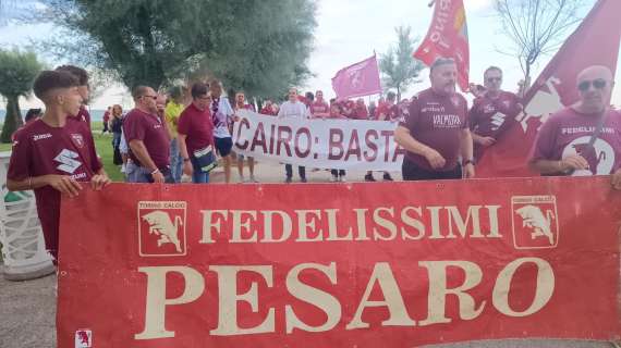 Raduno Granata Pesaro: le foto e i video della marcia dei tifosi