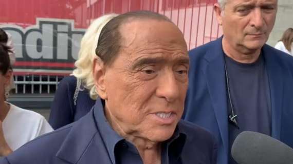 Berlusconi ai giocatori del Monza: “Se battete la Juve o il Milan vi faccio arrivare un pullman di tr***”