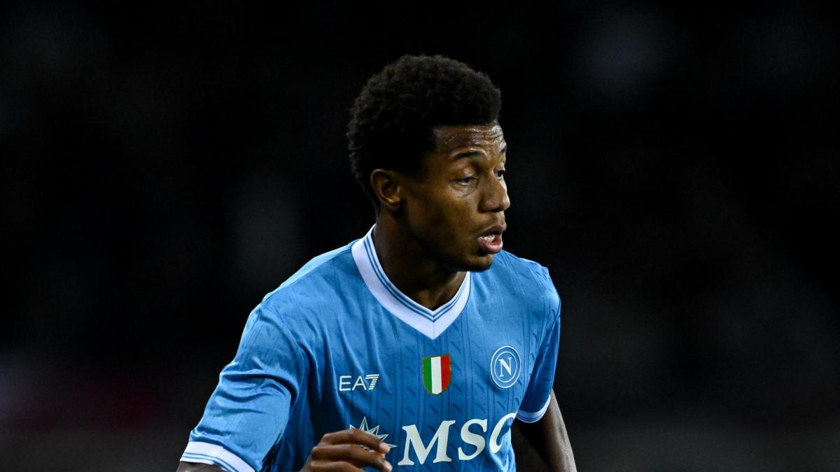 Serie A: le formazioni ufficiali di Napoli-Inter. Conte lancia Neres falso centravanti