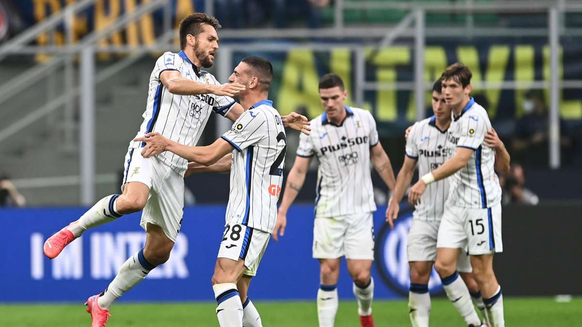 L'Inter parte forte, poi l'Atalanta la ribalta: è 1-2 all'intervallo