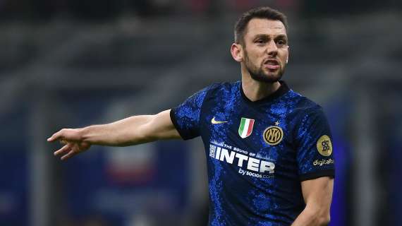 Inter, l'addio di De Vrij non è ancora certo 