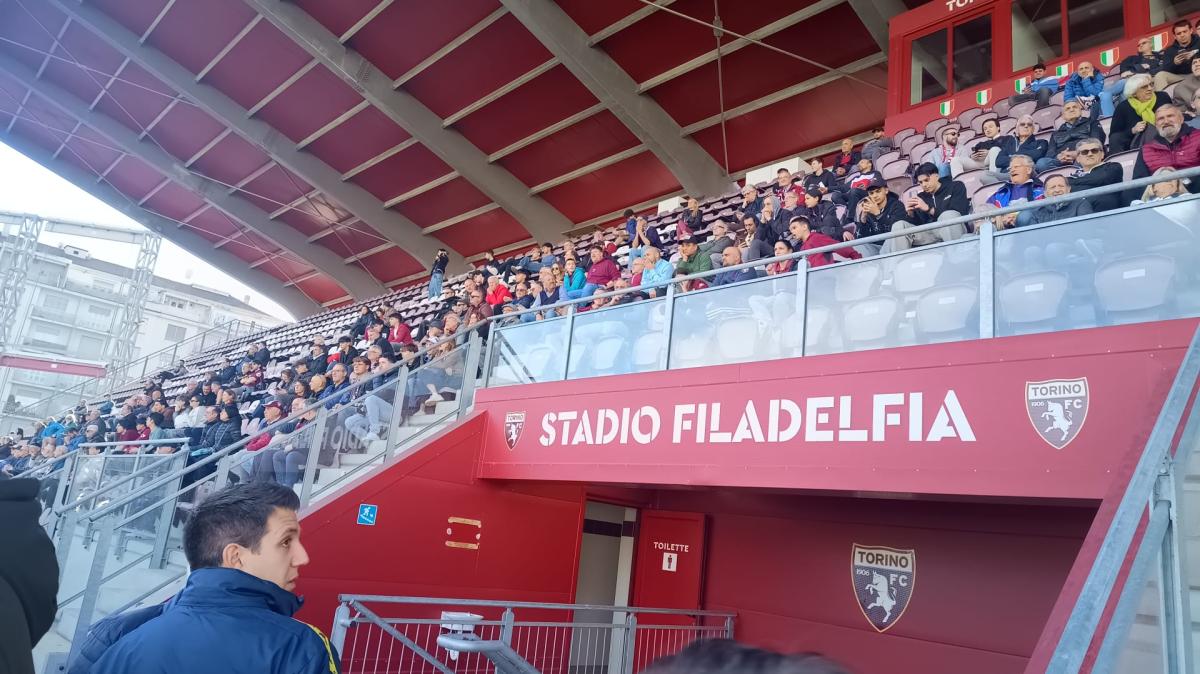 LIVE - Porte aperte al Filadelfia, circa 450 tifosi sugli spalti. C'è anche Ventura