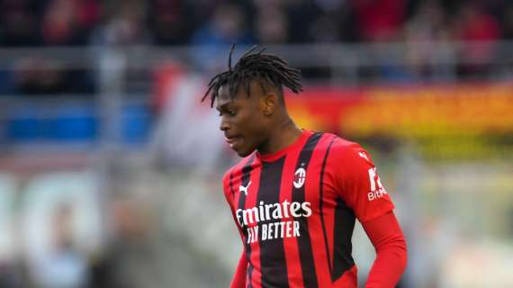 Milan-Udinese 1-1: a Leao risponde una mano di Udogie