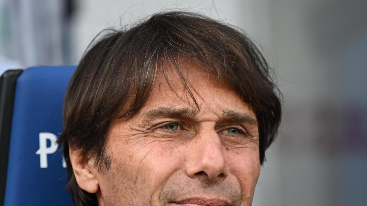 Napoli, Conte contro il Torino cambia la difesa: solo sinistri naturali